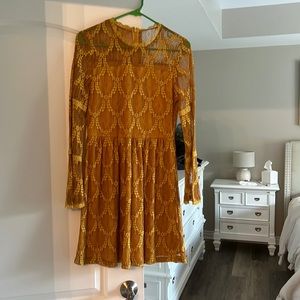 Lace bell sleeve dress